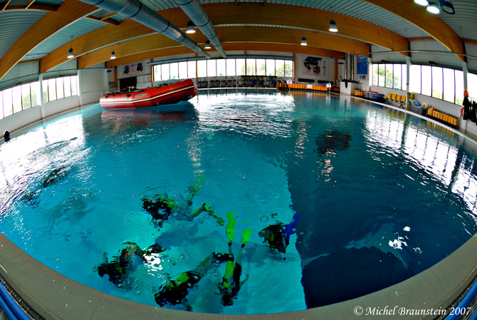 Entrainement plongeur militaire NEMO33 Army