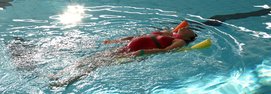 Séance d'aquagym prénatale comme à NEMO33 Bruxelles